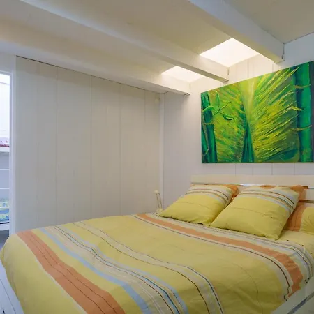 Logis Helena דירה *