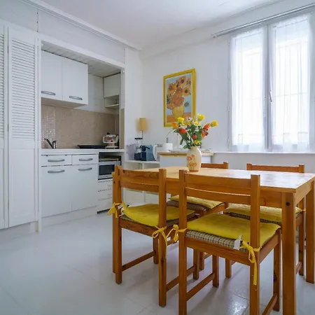 公寓 Logis Helena *